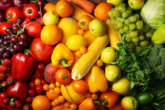 Gezonde-Boodschappen-compositie-groenten-en-fruit-1-1569301812.jpg